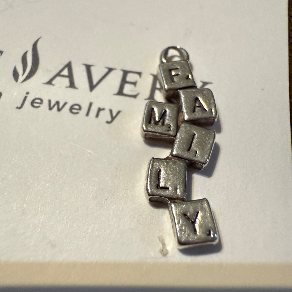 James Avery retired “FAMILY” block cut preowned